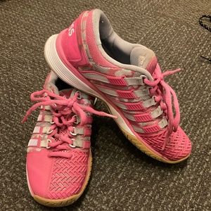 K-SWISS tennis shoes